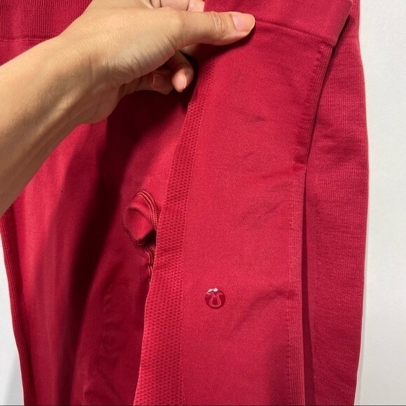 Lululemon Zone Tight Leggings in Cranberry 2 - Picture 9 of 13